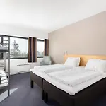 Western St Svithun 3*