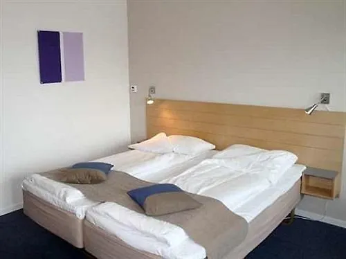 Hotel Western St Svithun 3*